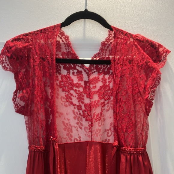 Vintage red layering piece - Picture 7 of 7